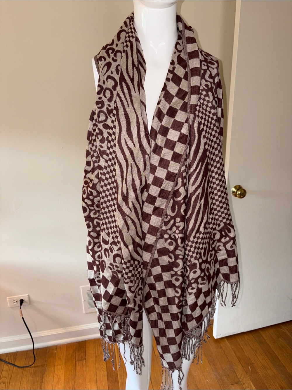 pashmina Brown and Cream Mixed Pattern Fringe Wrap LV - Picture 3 of 6